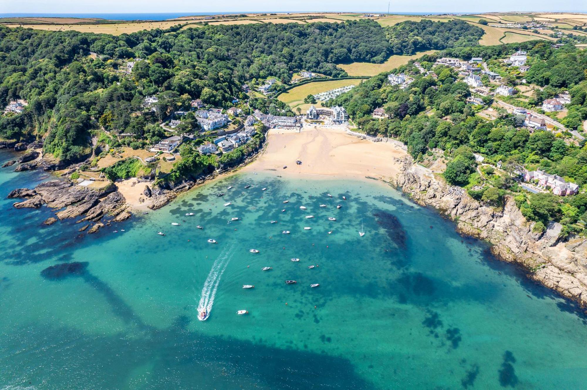 Hotel Harbour Club, & 4*